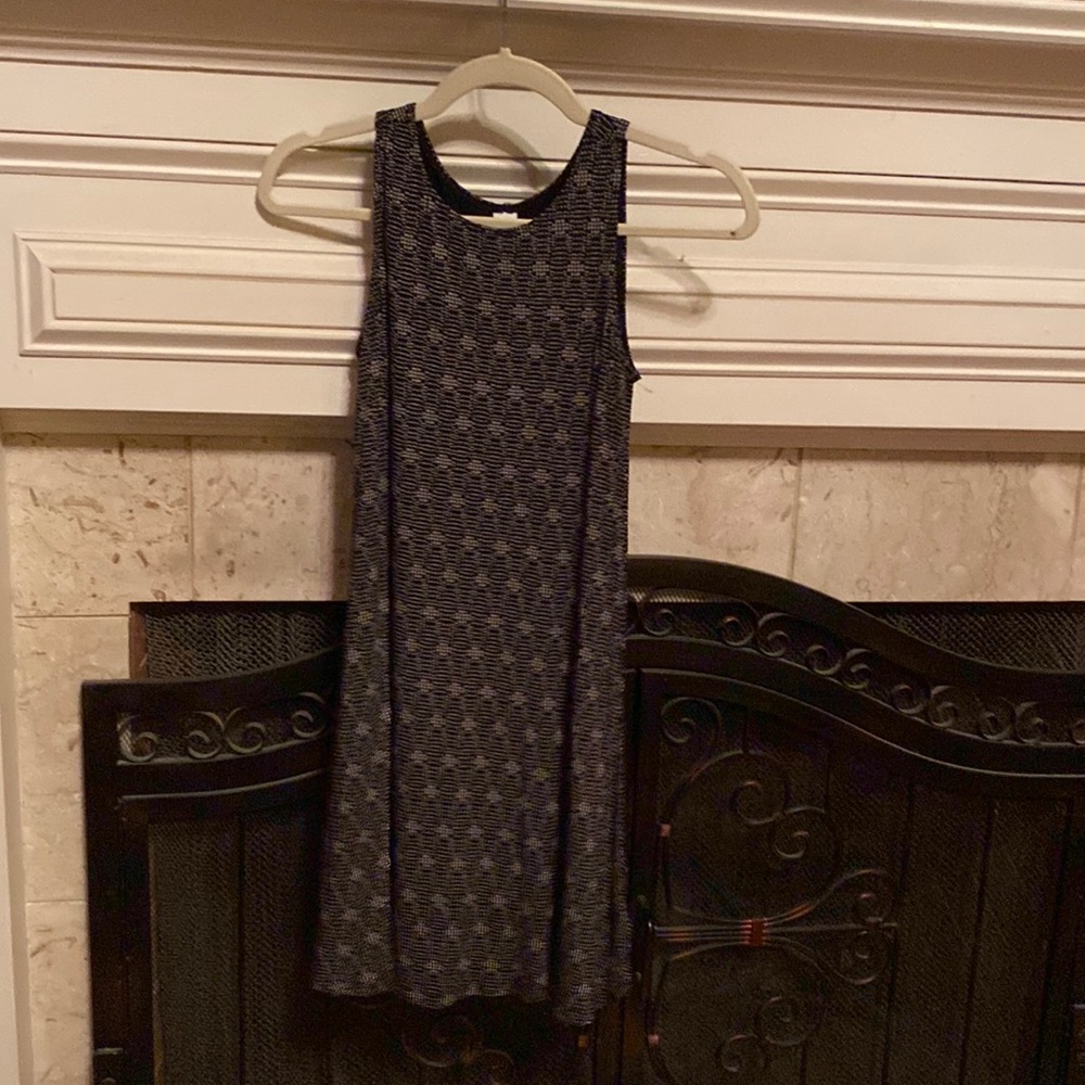 Old Navy XS sleeveless dress in black and white design: EUC